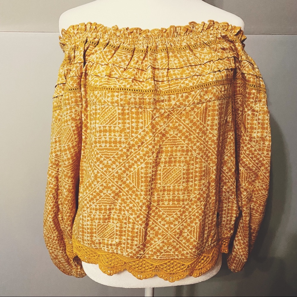 EUC Roxy off the shoulder top in yellow, Size Large